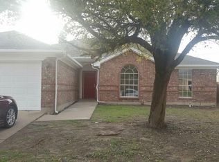 7581 Juliet Ln, Fort Worth, TX 76137