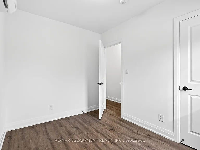 253 Saint Clair Blvd #2 — Photo 17