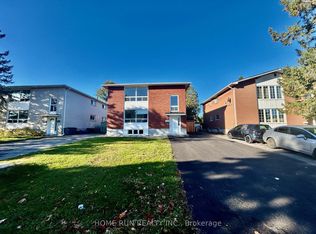 1436 Bellamy St #3, Ottawa, ON K2C 1S3