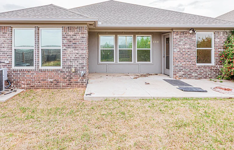 1213 S Landry Ln — Photo 24