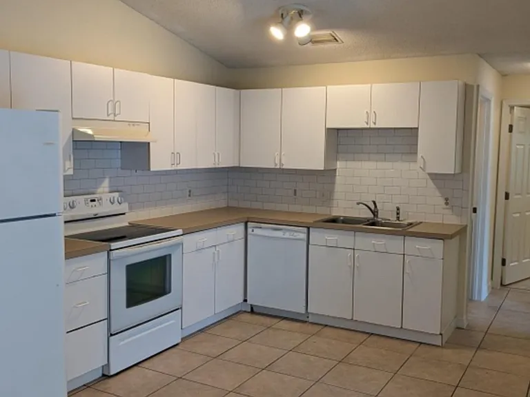 33 Bunker View Dr #B — Photo 6