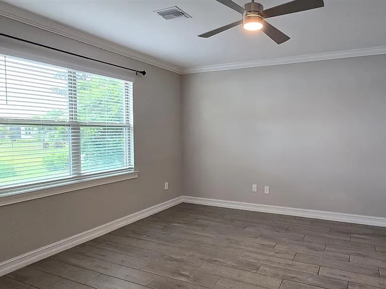 233 Vinadio Blvd — Photo 27