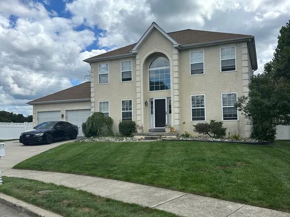 109 Harmony Circle Rd, Sicklerville, NJ 08081