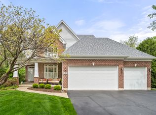 617 Sheffield Cir, Sugar Grove, IL 60554