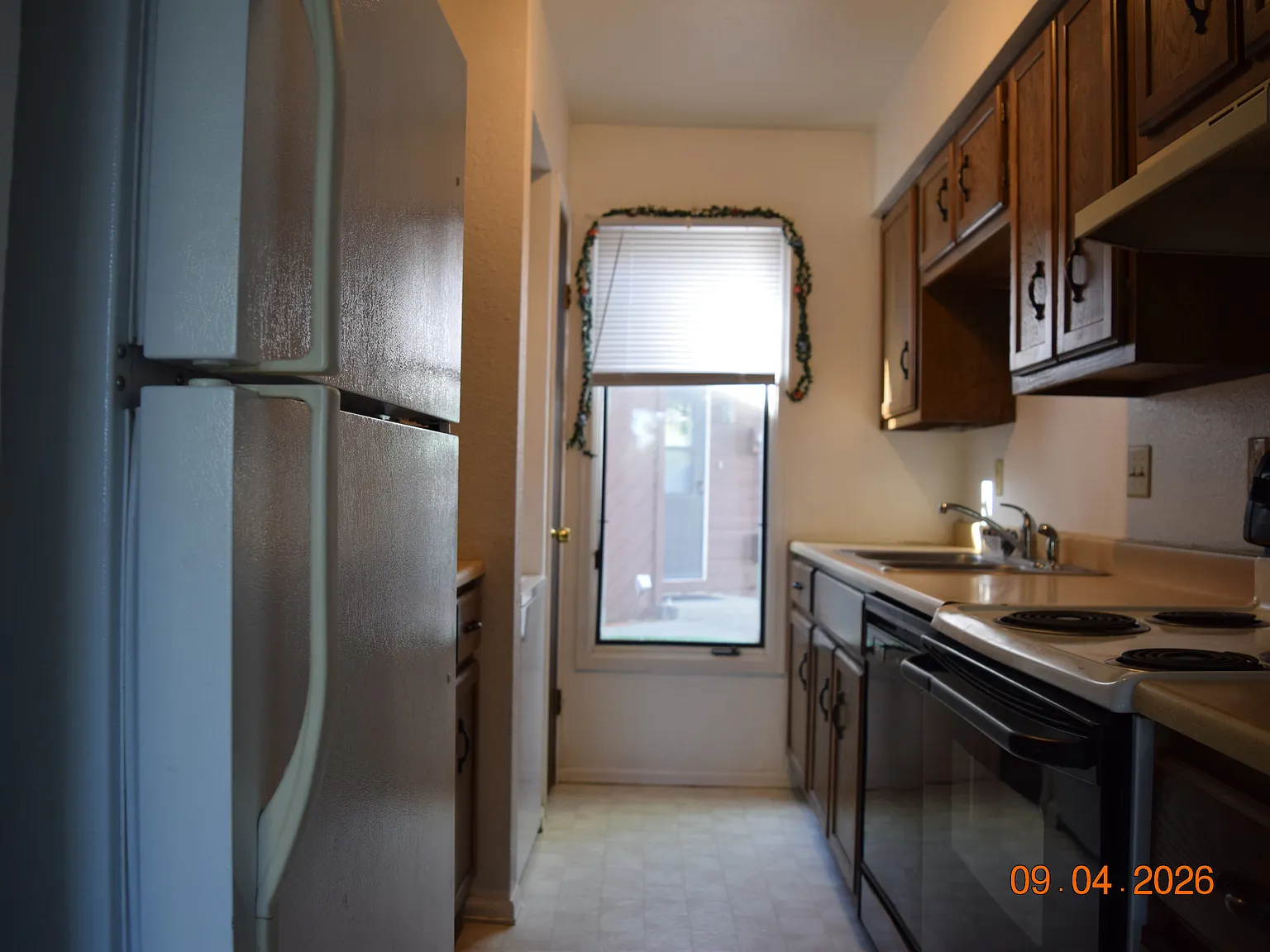 2 bed, 1.5 bath, 890 sqft, $950 — Photo 4