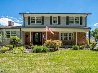 691 Greenwood Rd, Union, NJ 07083