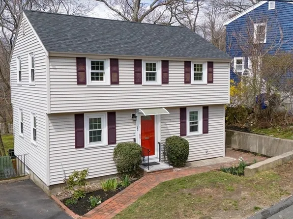82 Woodland Rd, Malden, MA 02148