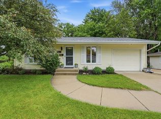 409 Topaz Ln, Madison, WI 53714