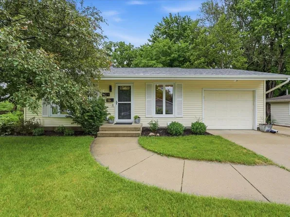 409 Topaz Ln, Madison, WI 53714