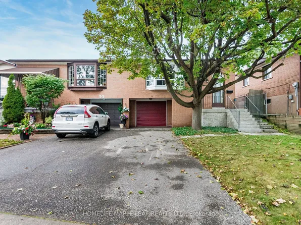 16 Zealand Rd, Toronto, ON M9R 3W4