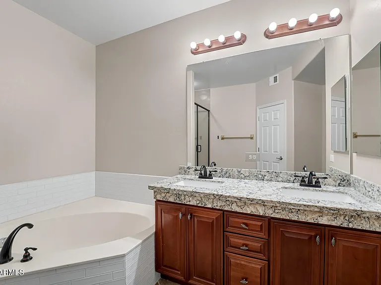 5450 E Deer Valley Dr #1015 — Photo 21