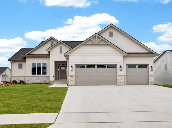 4640 Centennial Blvd, Urbandale, IA 50323