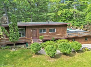 120 Yule Rd, Leonard, MI 48367