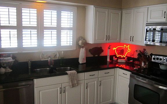 3rd image of 2661 Foxglove St