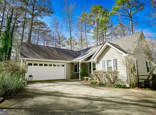 395 Willow Shoals Dr, Covington, GA 30016