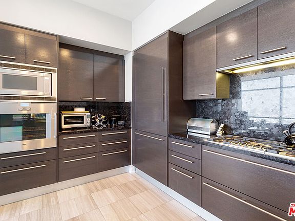 4th image of 900 W Olympic Blvd Floor 34