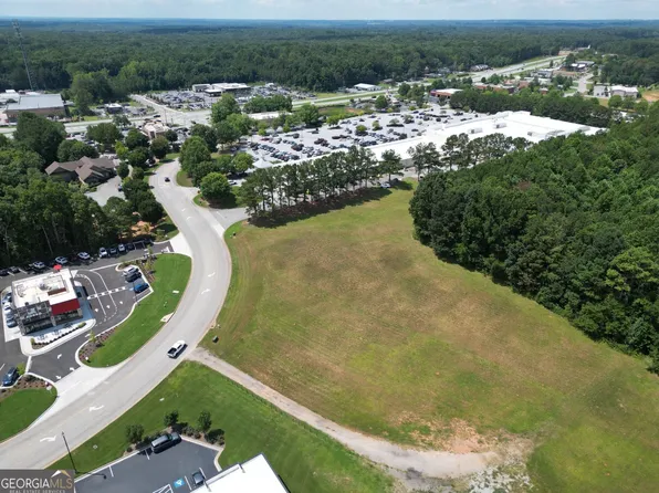 160 Glenda Trce, Newnan, GA 30265