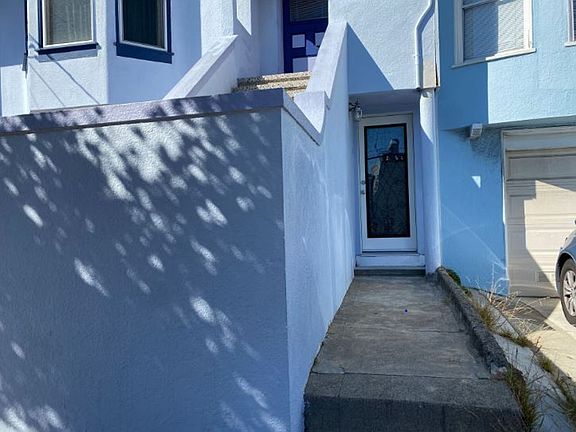 2nd image of 1564 Underwood Ave