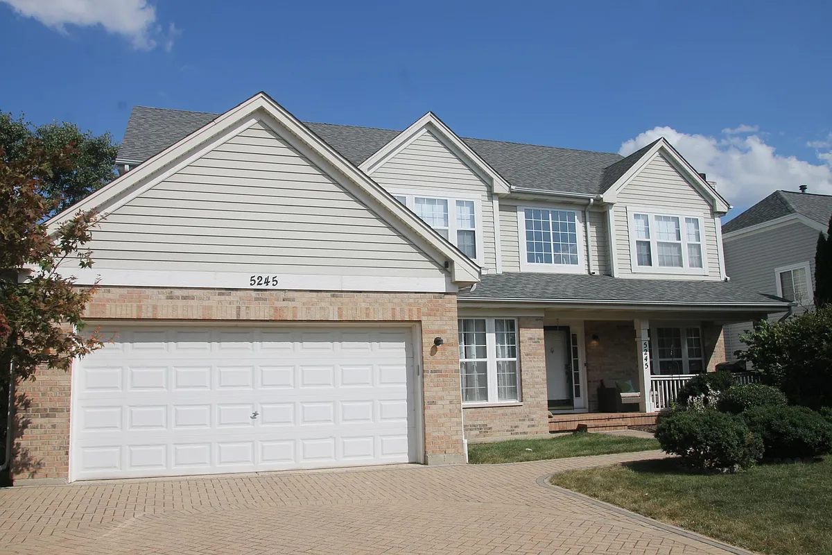 Driveway view - 5245 Burnham St