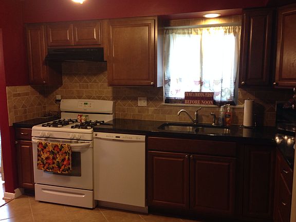 4th image of 8991 Sedgewick Dr