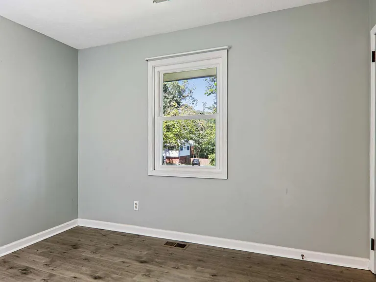 325 Comet Dr — Photo 27