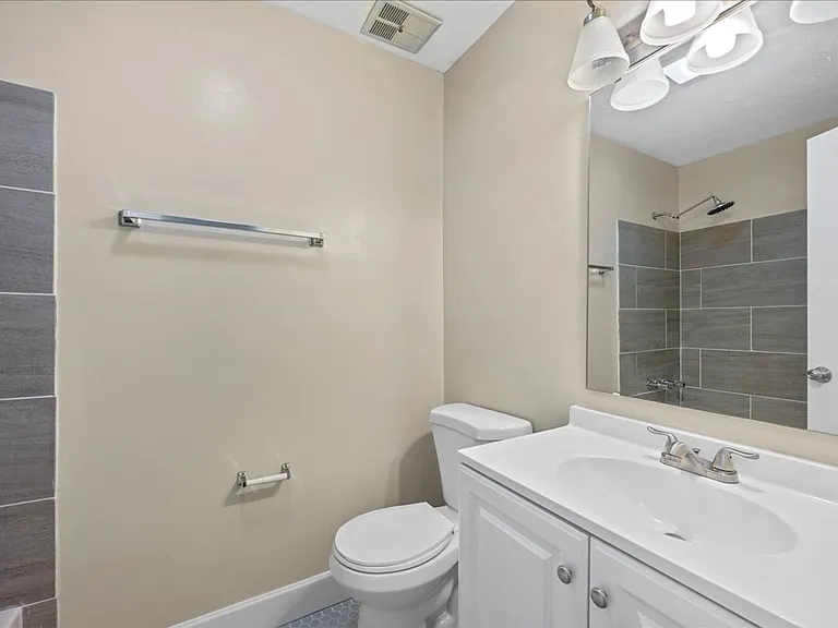 1683 Morningside Dr — Photo 28