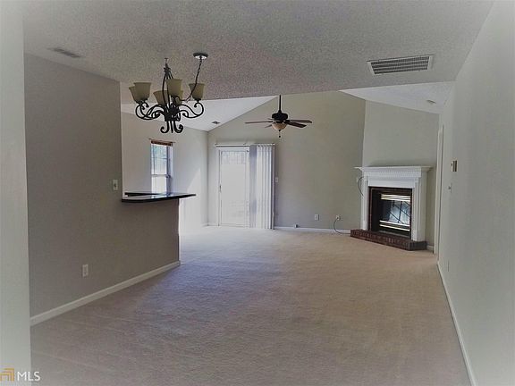 3rd image of 604 N Fairfield Dr