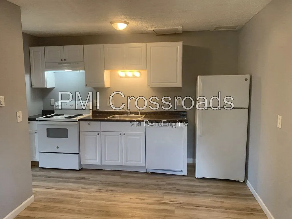 2 bed, 1.0 bath, 765 sqft, $1,054 — Photo 3