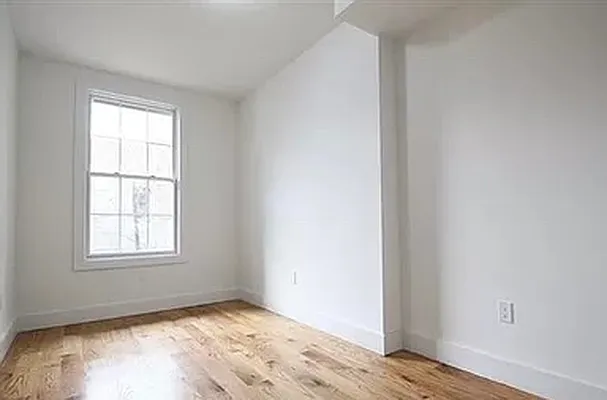 Rented by Owner | media 9