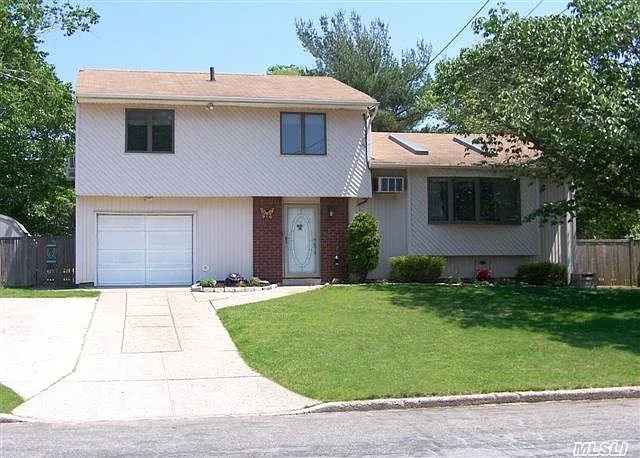 5 Franco Ave photo 1