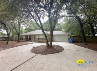 8484 Randall Dr, Navarre, FL 32566