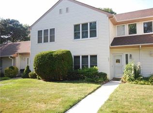 131 Dari Dr, Holbrook, NY 11741