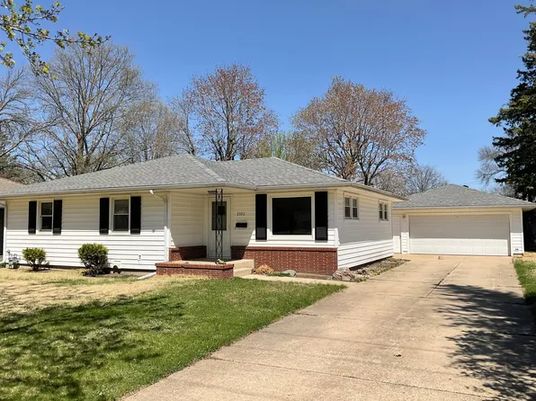 2102 W Oakland Ave, Austin, MN 55912