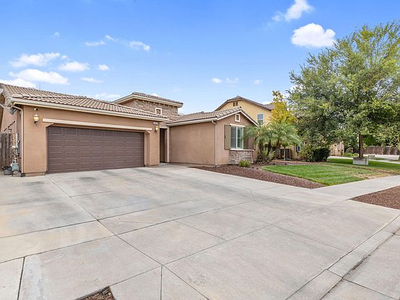 3rd image of 1313 N University Court
