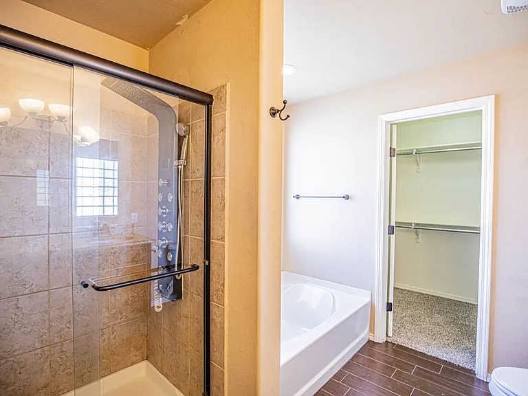 1501 Galway Dr — Photo 41