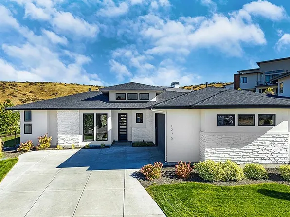 1275 E Broadstone Ct, Boise, ID 83702