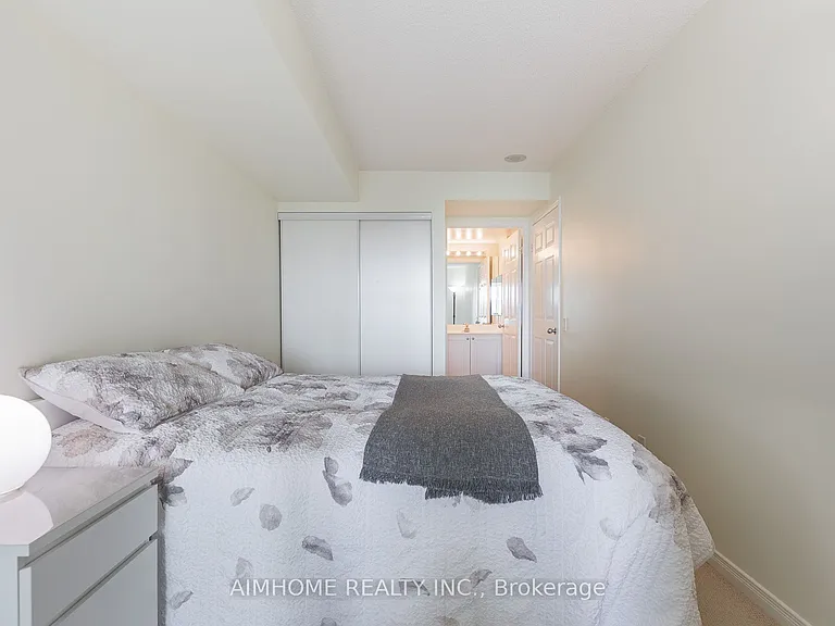 30 Harrison Garden Blvd #1106 — Photo 18