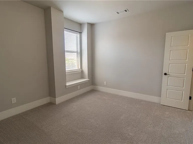 1431 Cave Stream Dr — Photo 15