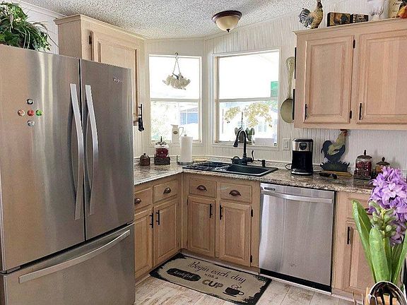 2nd image of 8880 SW 27th Ave #B20