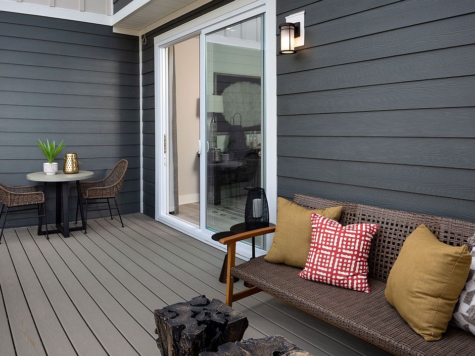 Greenwich Model Balcony