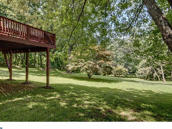 3rd image of 127 Tradition Ln
