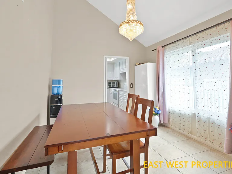 2409 Sommerset Dr — Photo 12