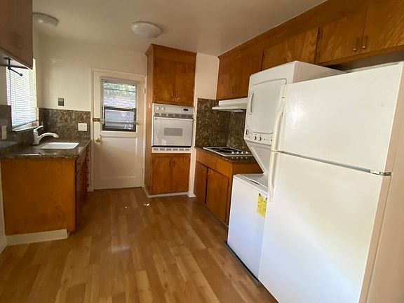 4th image of 3009 Van Sansul Ave APT C