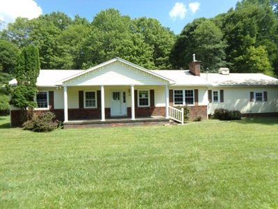 354 Clay St, Rupert, WV, 25984