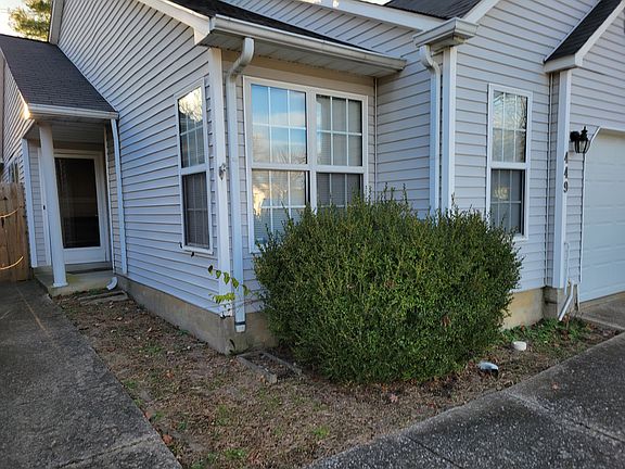 3rd image of 449 Chelsea Woods Dr