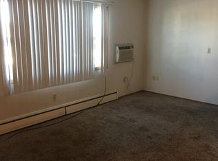 315 11th Ave SW APT 8, Minot, ND 58701