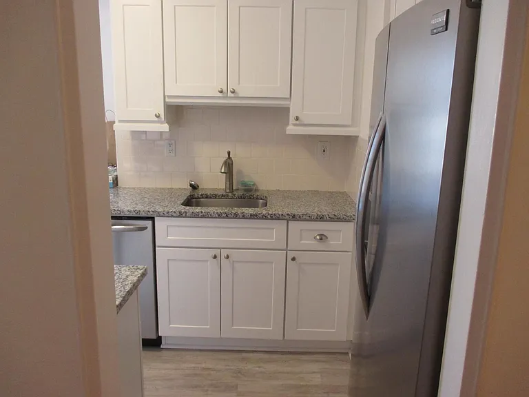 39 Glenbrook Rd #5Z — Photo 2