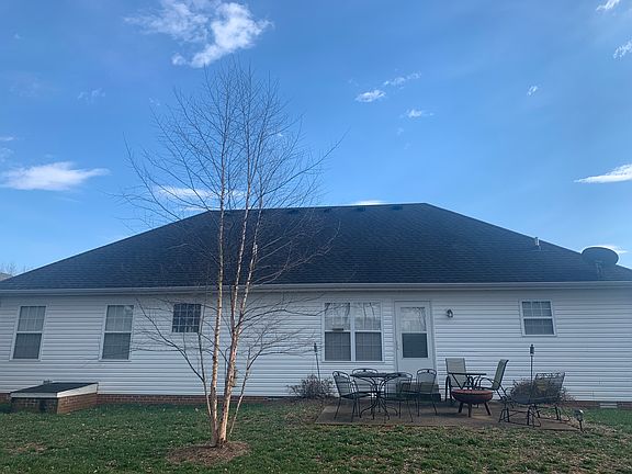 3rd image of 1168 Trillium Ln