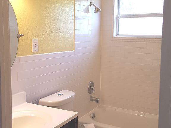 5th image of 2655 Granada Cir W