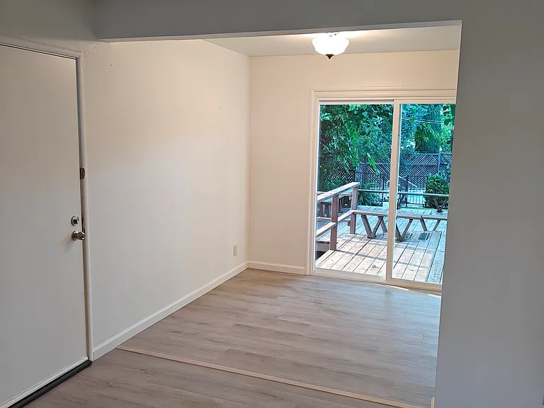 8945 Bedford Ave — Photo 22